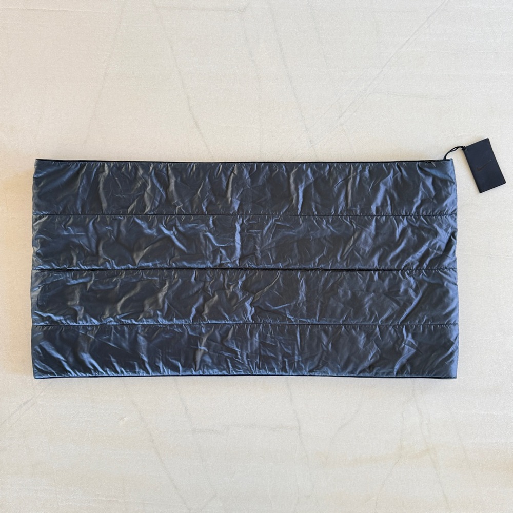 NWT Nike Quilted Infinity Scarf Black Dri-FIT Loop Puffer Style